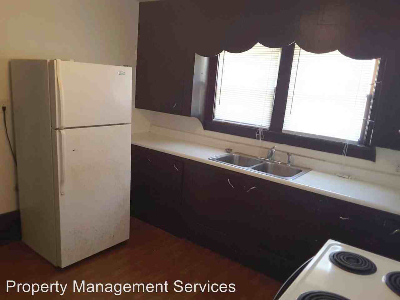 1613 Florence St - Photo 2 of 16