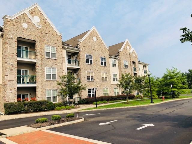 100 Middlesex Blvd - Photo 2 of 22
