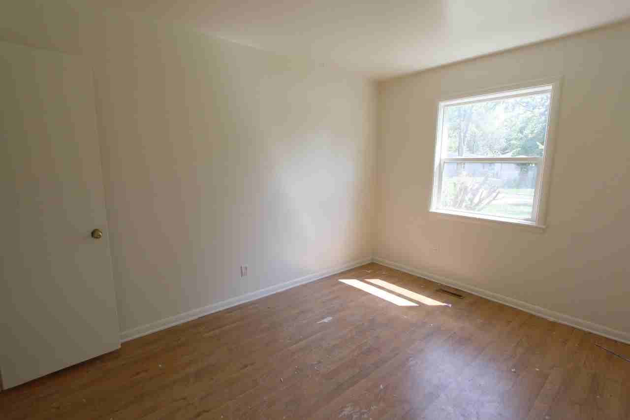 1665 Shady Lane Rd - Photo 3 of 6