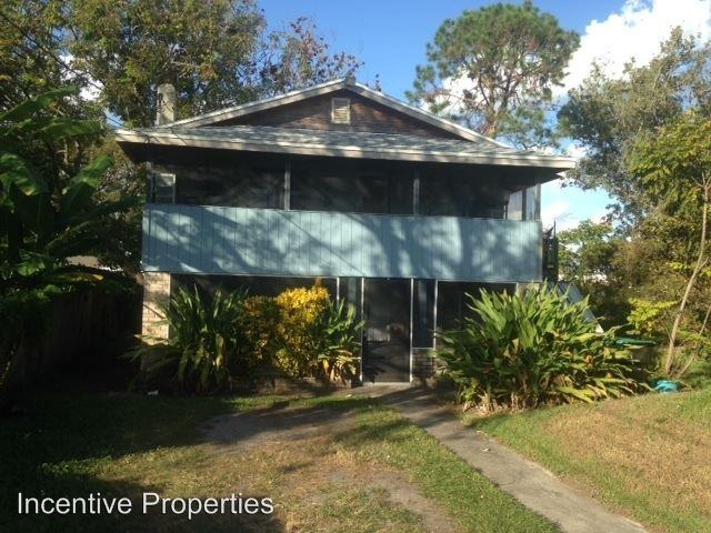 2183 Crandon Ave - Photo 2 of 16