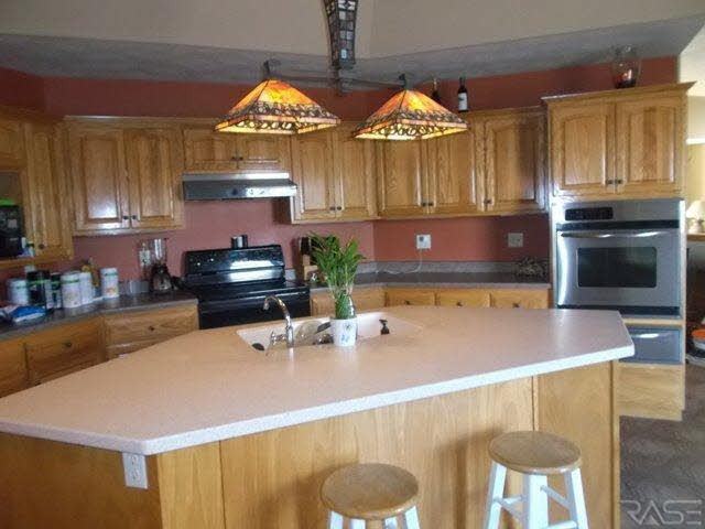 46572 263rd St - Photo 3 of 8