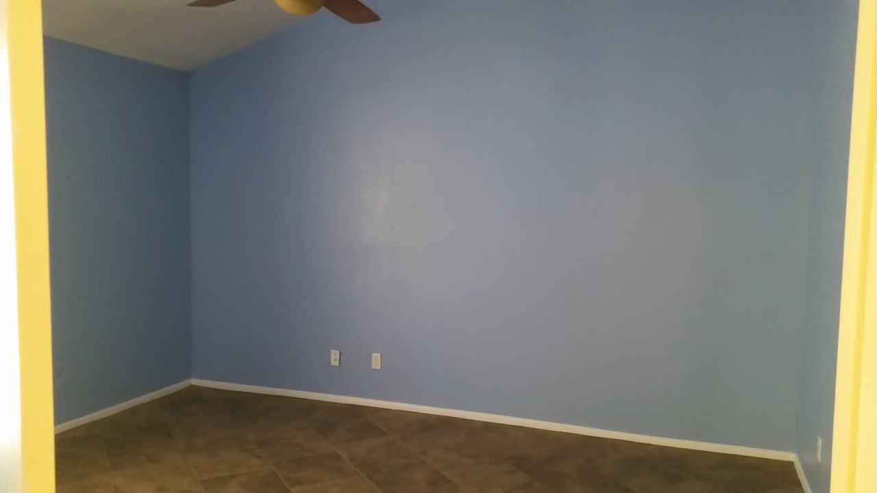 2401 W Le Marche Ave - Photo 3 of 7