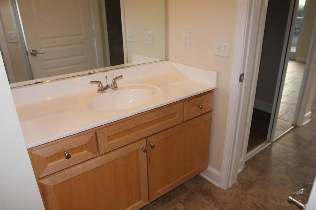 1315 East Blvd - Photo 3 of 28