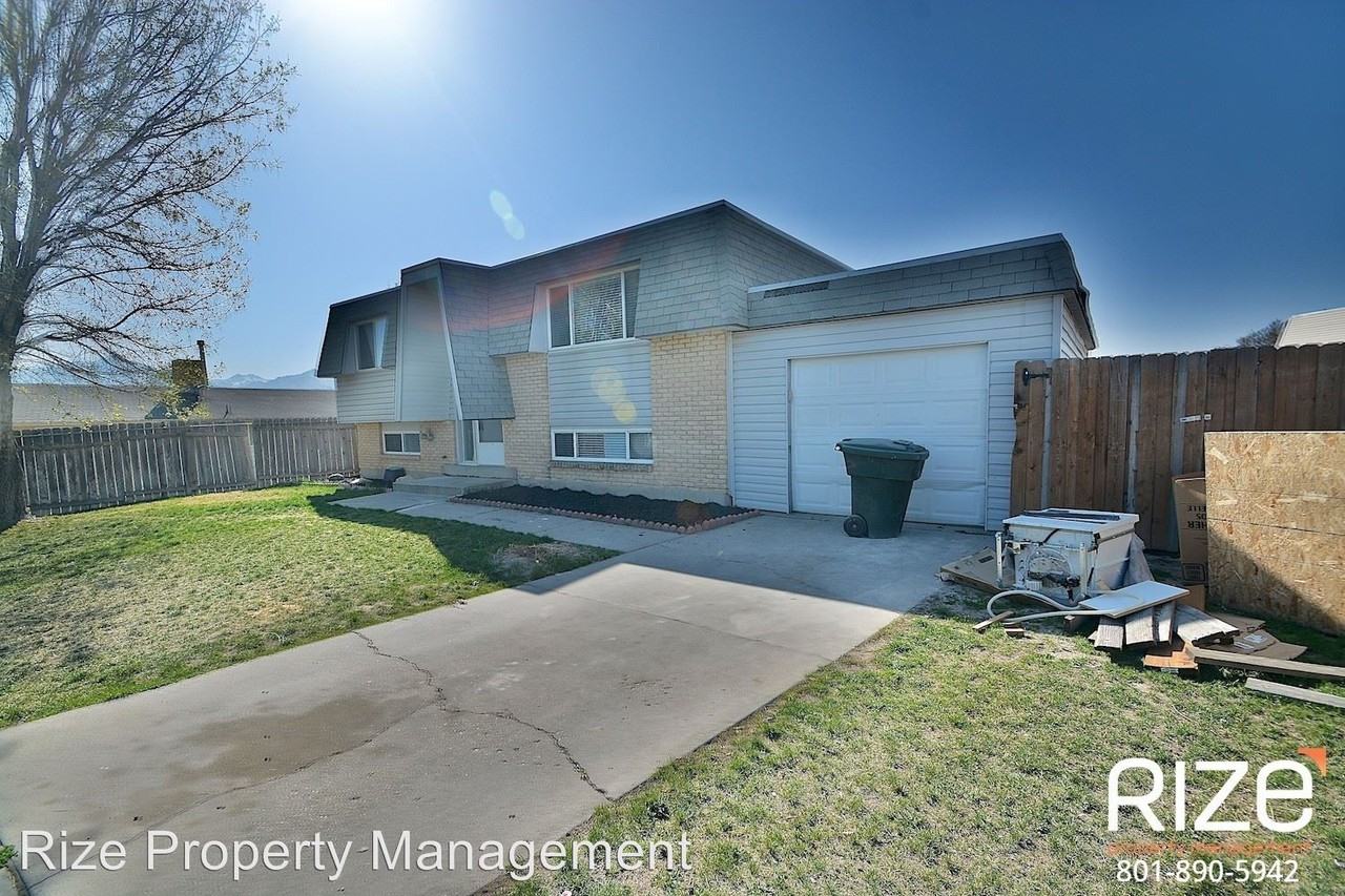 3683 W Atlanta Cir - Photo 2 of 19