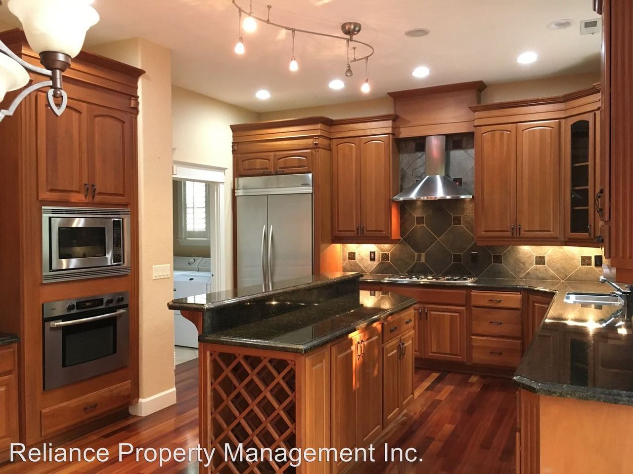 8404 NW Cedar Ln - Photo 3 of 23