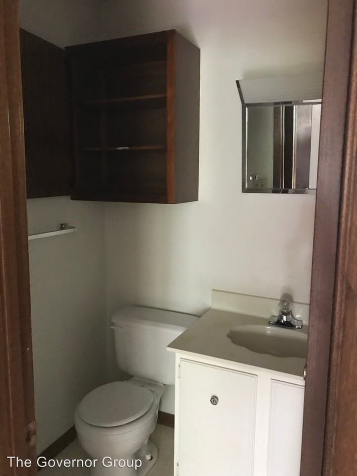 412 Westgate St - Photo 2 of 9