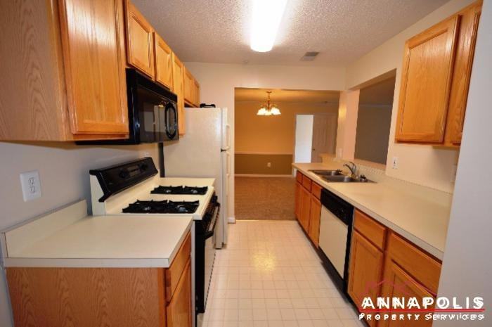 2002 Phillips Terrace - Photo 2 of 17