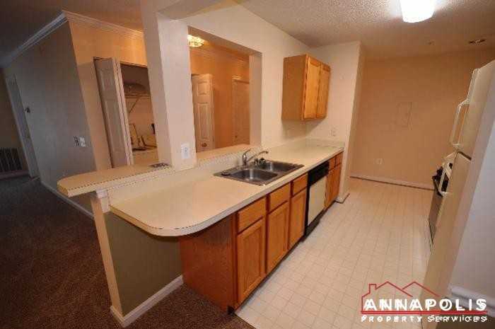 2002 Phillips Terrace - Photo 3 of 17