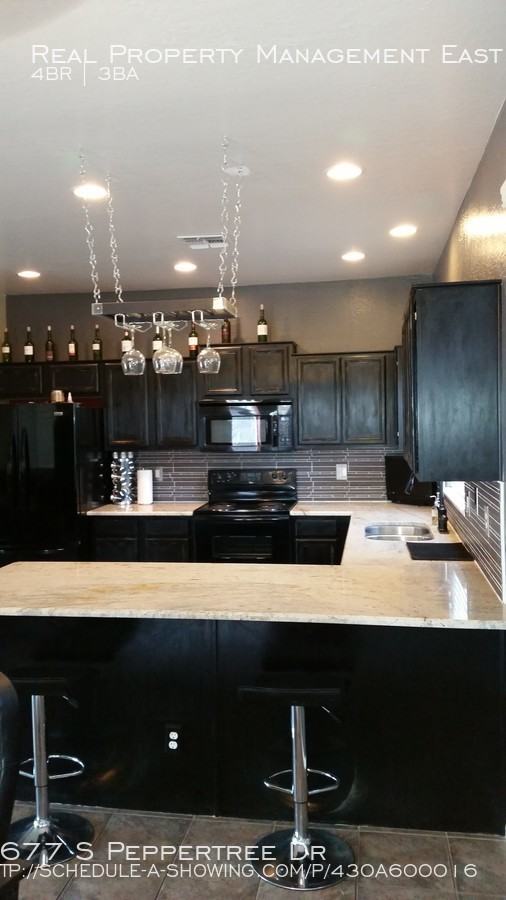 1677 S Peppertree Dr - Photo 3 of 8