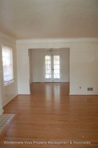 6914 N Portsmouth Ave - Photo 3 of 20