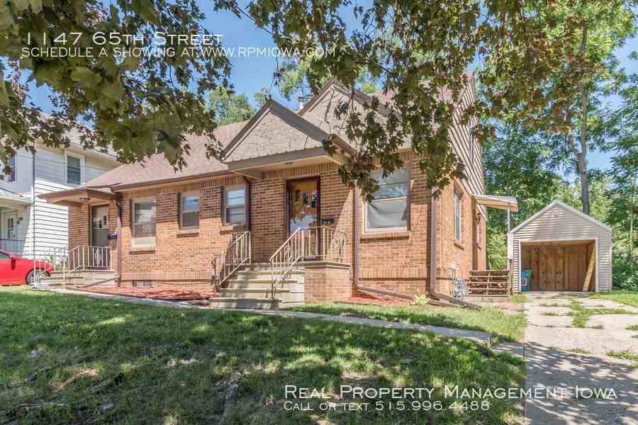 1147 65th St - Photo 2 of 17