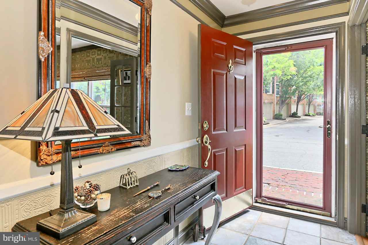 5127 Gardner Dr - Photo 3 of 30