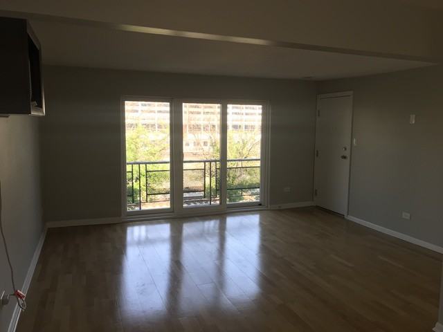 5747 S Kenton Ave #3S - Photo 2 of 11