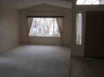 660 W Scott Ave - Photo 2 of 5