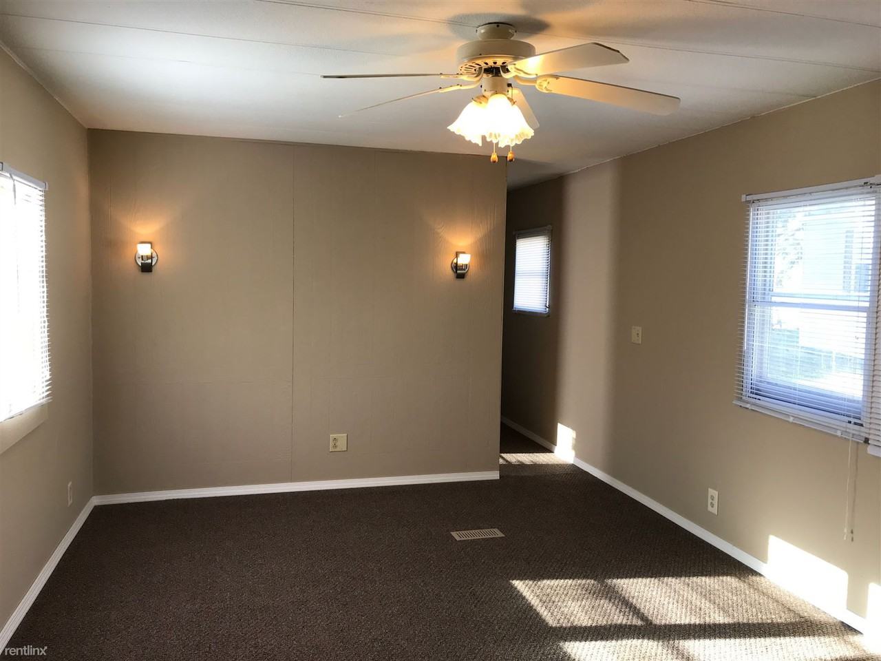 133 Jamestown Ave - Photo 3 of 14