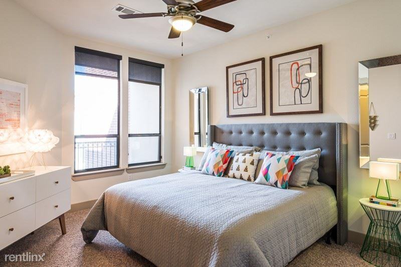 100 Twin Oaks Blvd - Photo 2 of 3