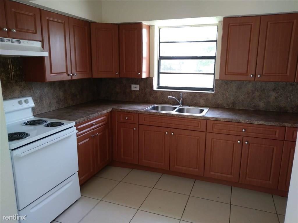 1335 NW 181st St - Photo 2 of 20