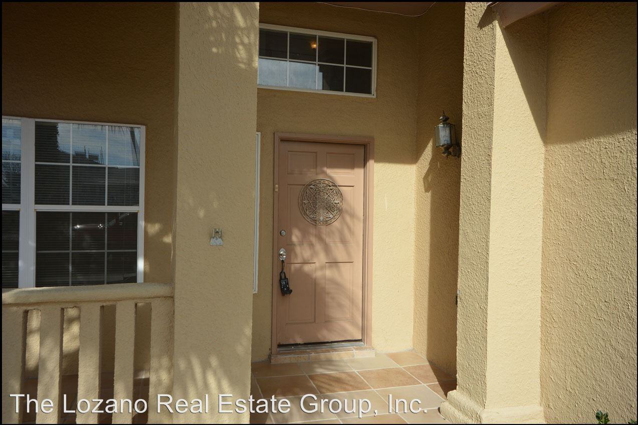 7441 Umbria Dr - Photo 3 of 30