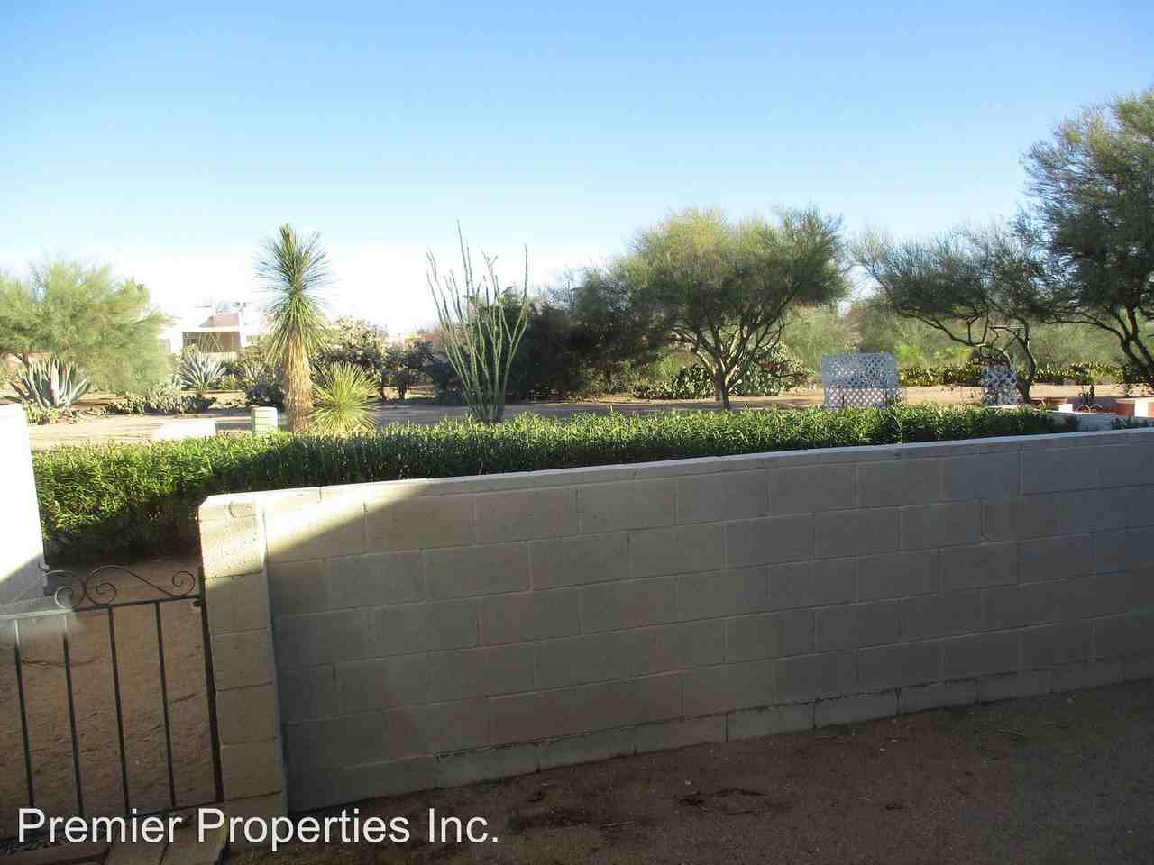 434 W San Ignacio - Photo 2 of 7