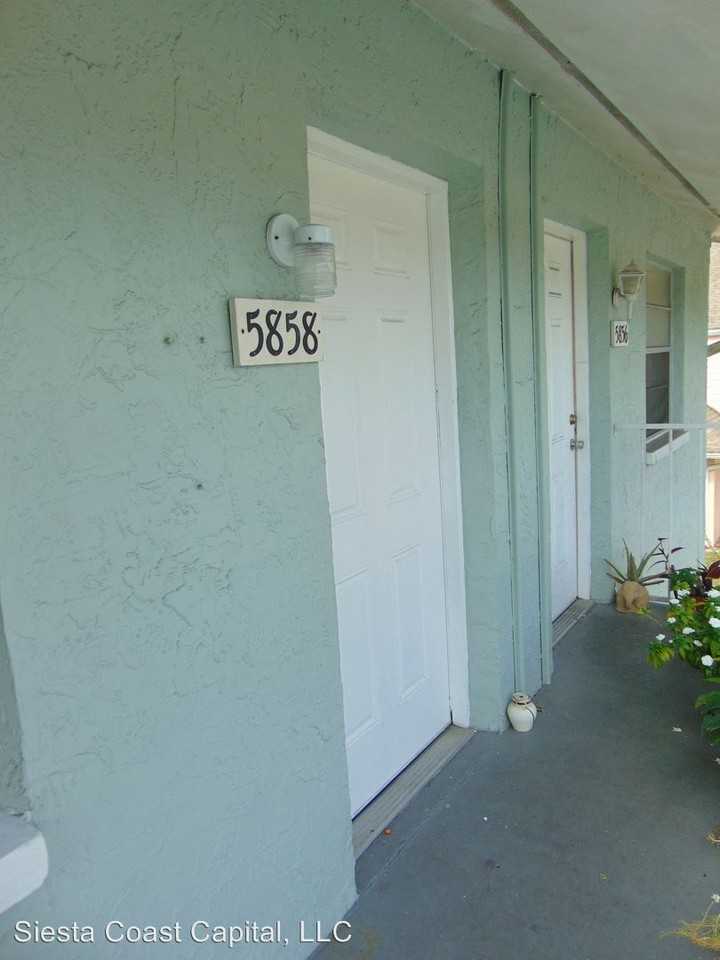 5858 Meadowlane St - Photo 3 of 10