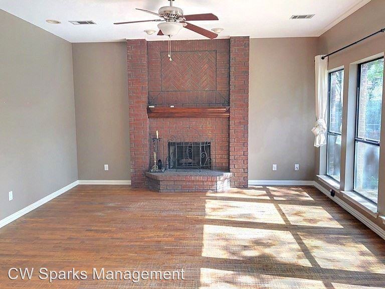 1225 Circle Ln - Photo 3 of 26