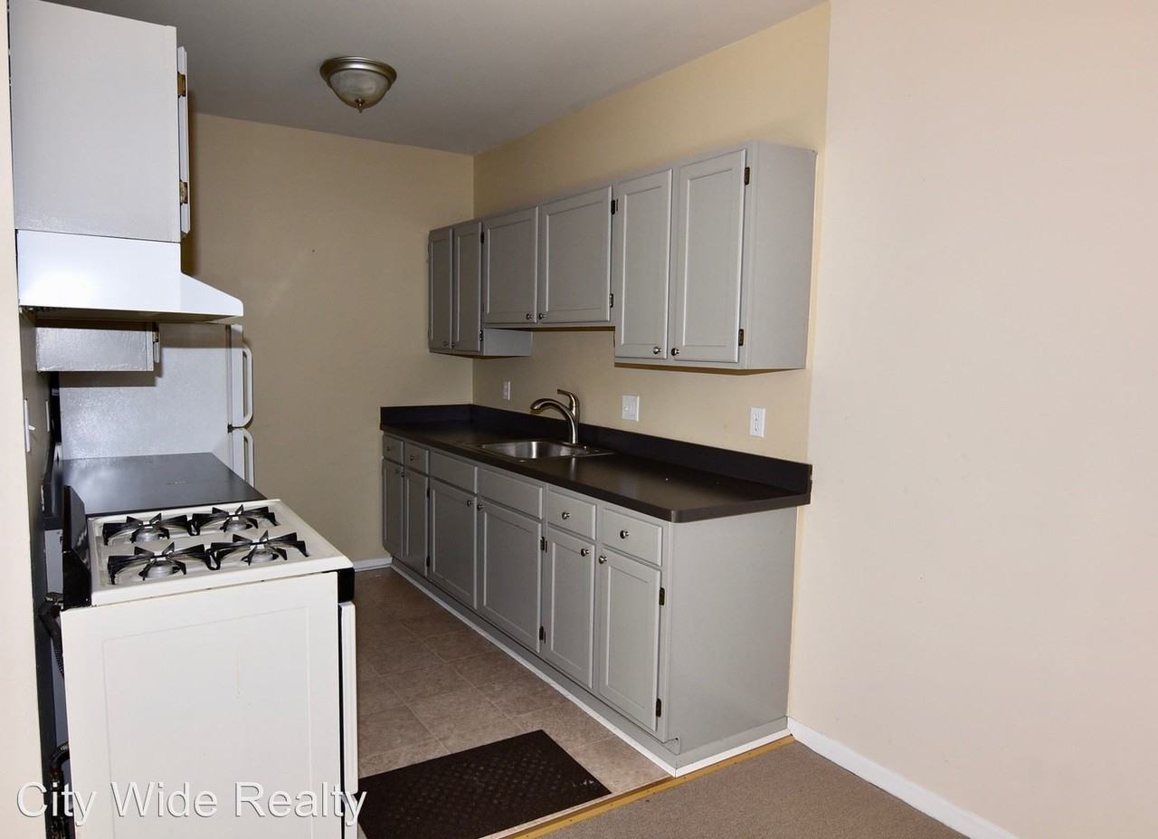 4404 Walnut St - Photo 2 of 50