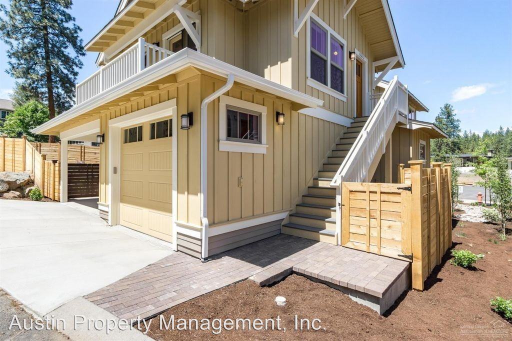 1566 NW Erin Court - Photo 2 of 18