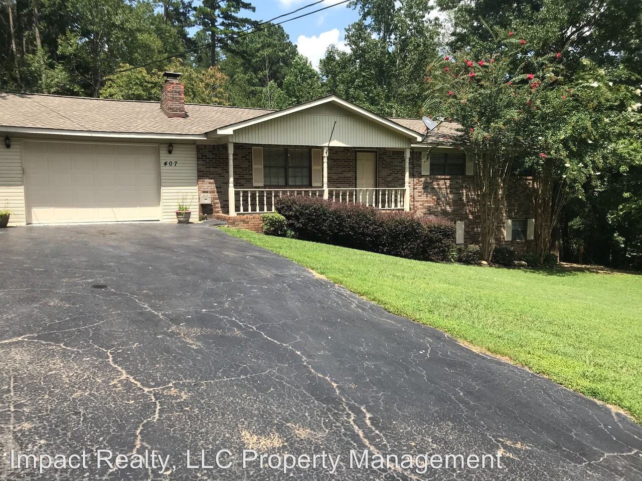 407 35th St NW - Photo 2 of 9