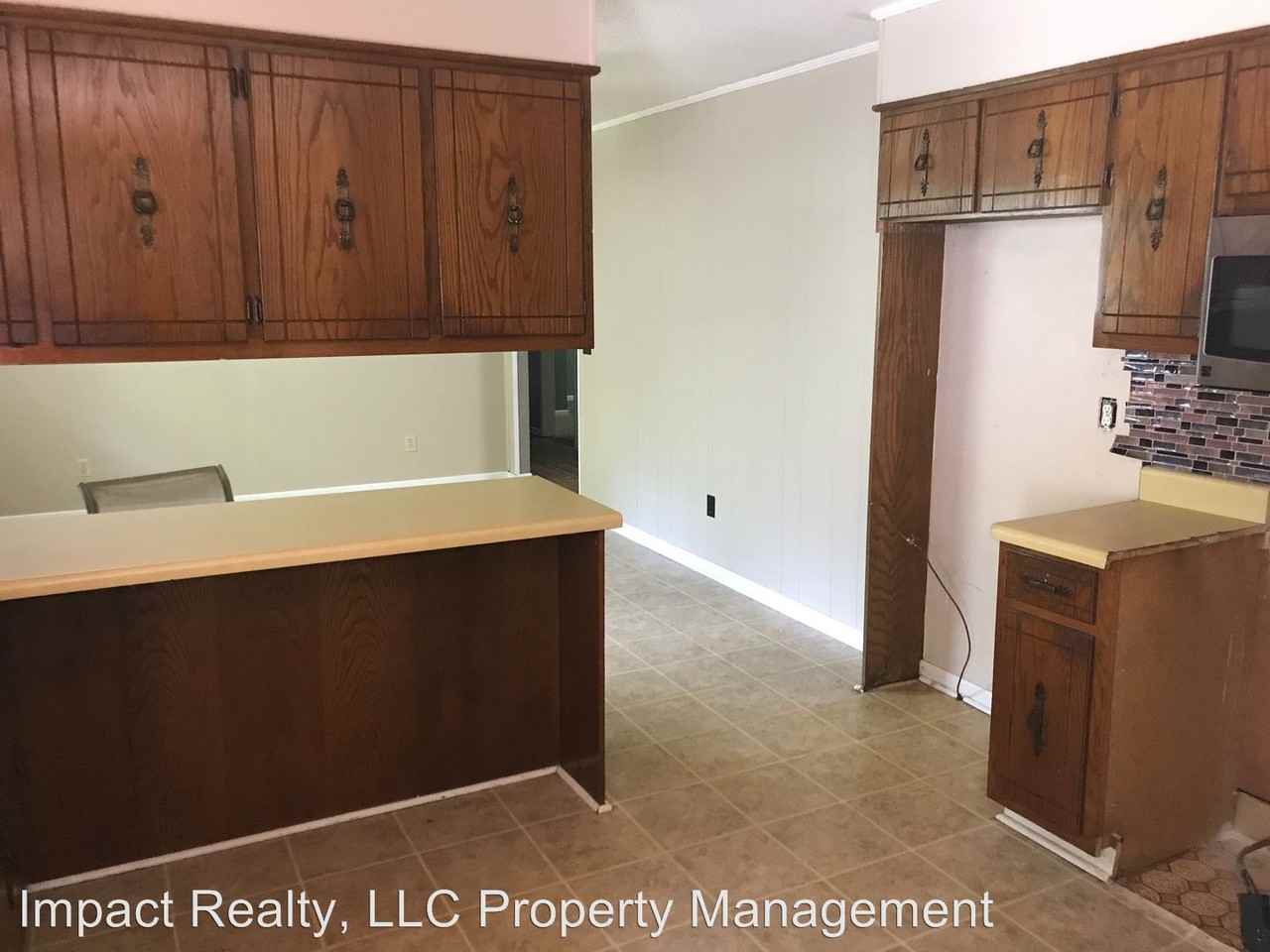 407 35th St NW - Photo 3 of 9