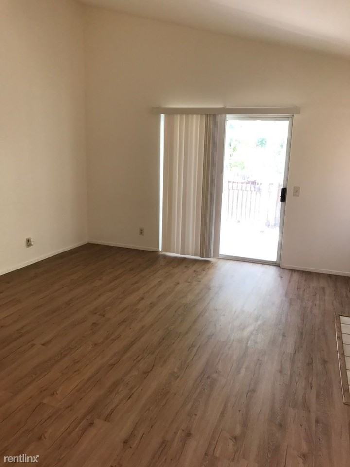 774 Torino Ave - Photo 2 of 27