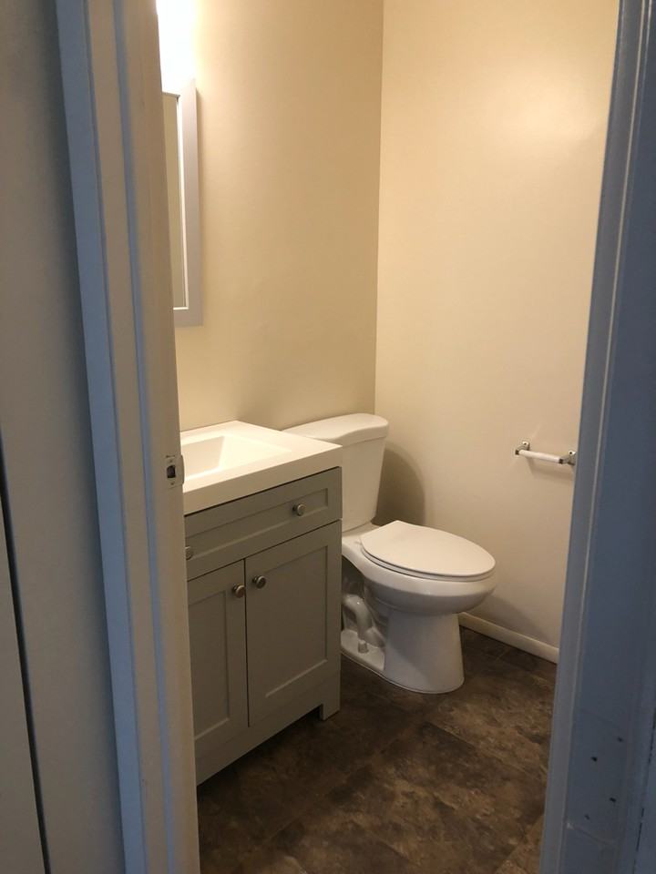 3229 Sherwood Drive - Photo 3 of 21