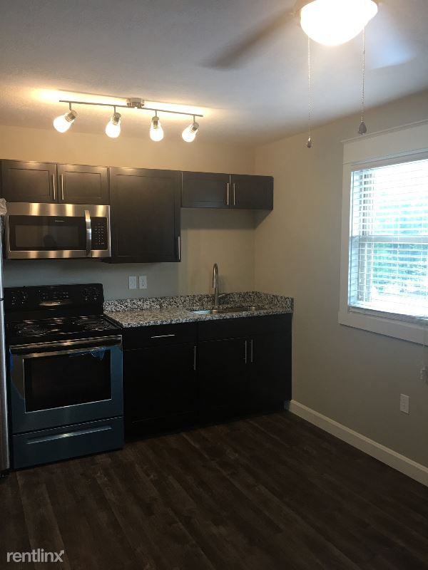 150 University Blvd - Photo 2 of 11