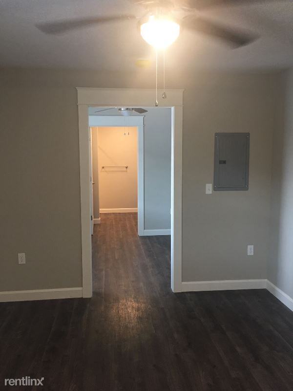 150 University Blvd - Photo 3 of 11