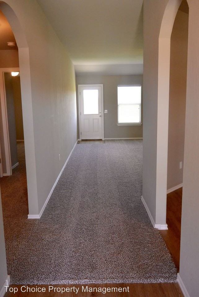 2704 Crystal Pine Drive - Photo 3 of 28