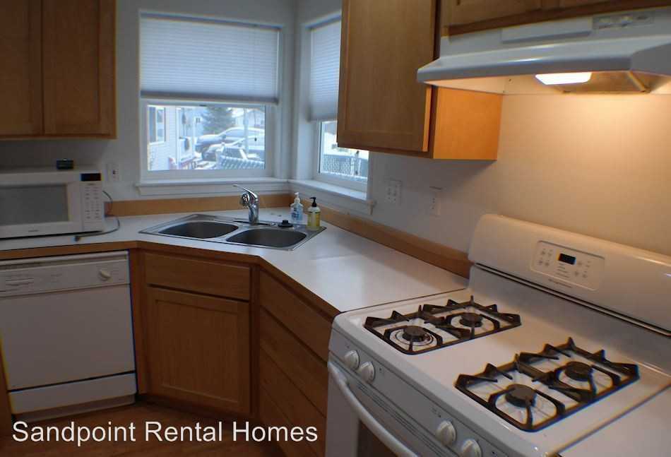 423 Louis Ln - Photo 3 of 15