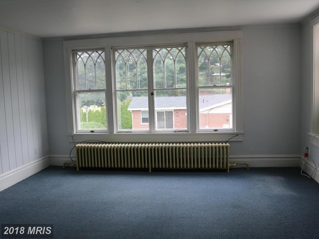 10593 Buchanan Trail E - Photo 2 of 13