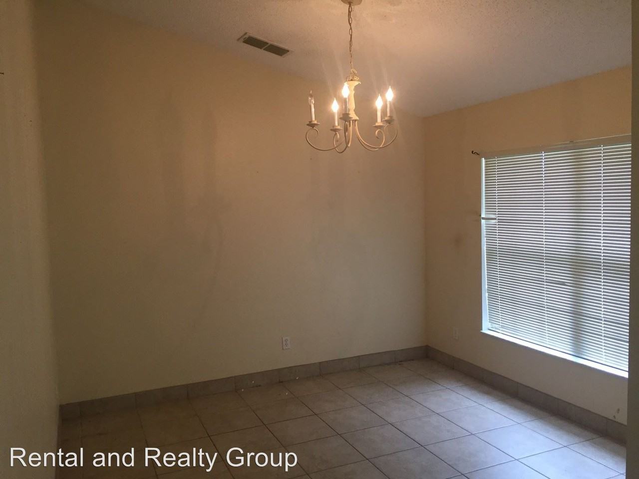 1149 Stratton Ave - Photo 3 of 14