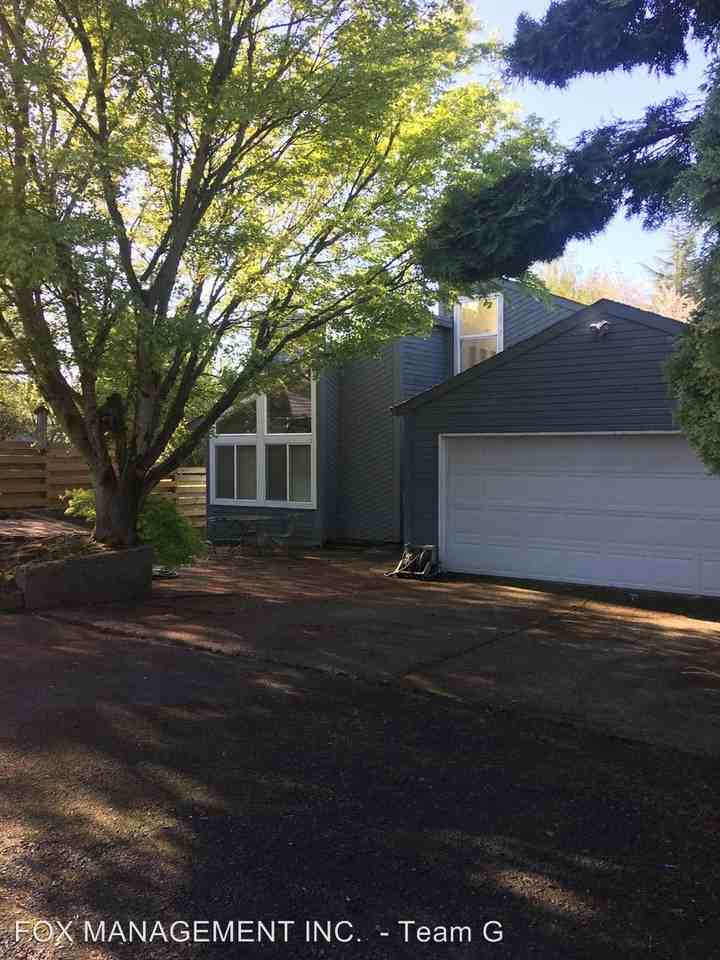 4124 SE Adams St - Photo 2 of 18