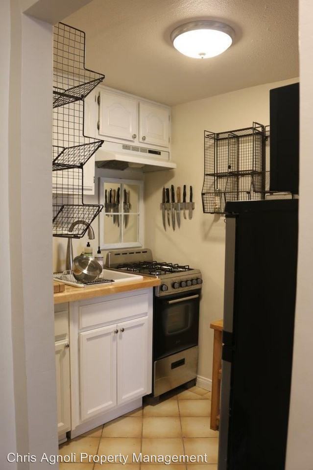 4565 Hollister Ave - Photo 2 of 7