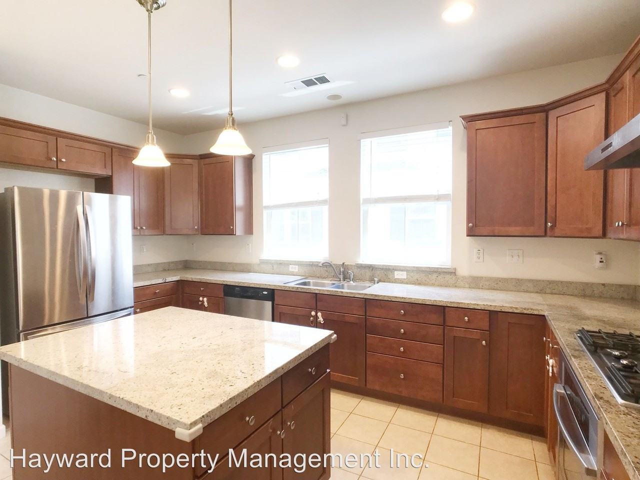 216 Sullivan Way - Photo 2 of 14