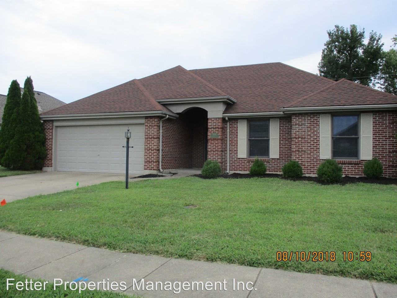 3109 N Stockwell Rd - Photo 2 of 10