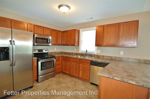 3109 N Stockwell Rd - Photo 3 of 10