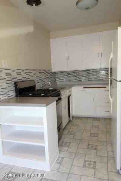 1108 Capuchino Ave #A - Photo 2 of 9