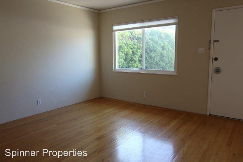 1108 Capuchino Ave #A - Photo 3 of 9