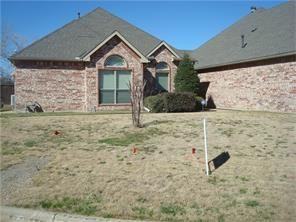 2105 Norwood Ln - Photo 2 of 12