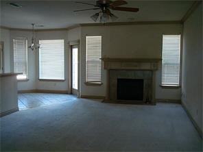 2105 Norwood Ln - Photo 3 of 12