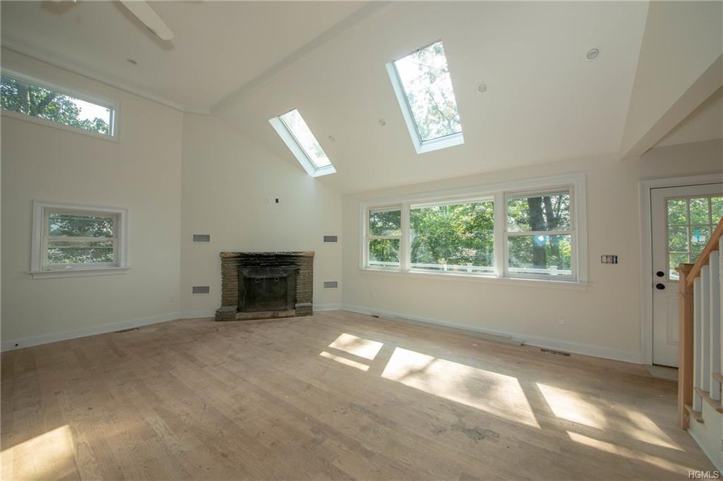 36 Hillcrest Ave - Photo 2 of 28