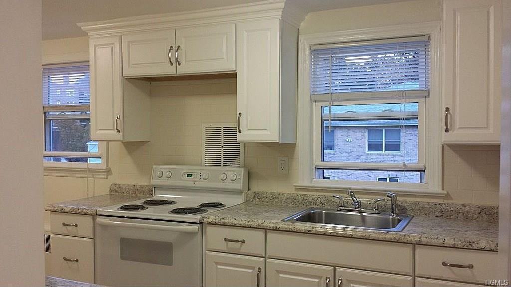 54 McGeory Ave #2 - Photo 3 of 7