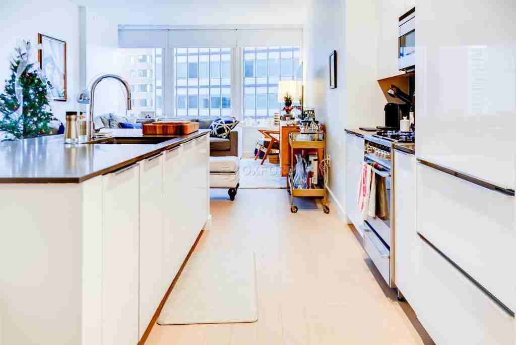 Water St #1415
