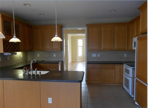 15 Simpson Pl - Photo 3 of 25